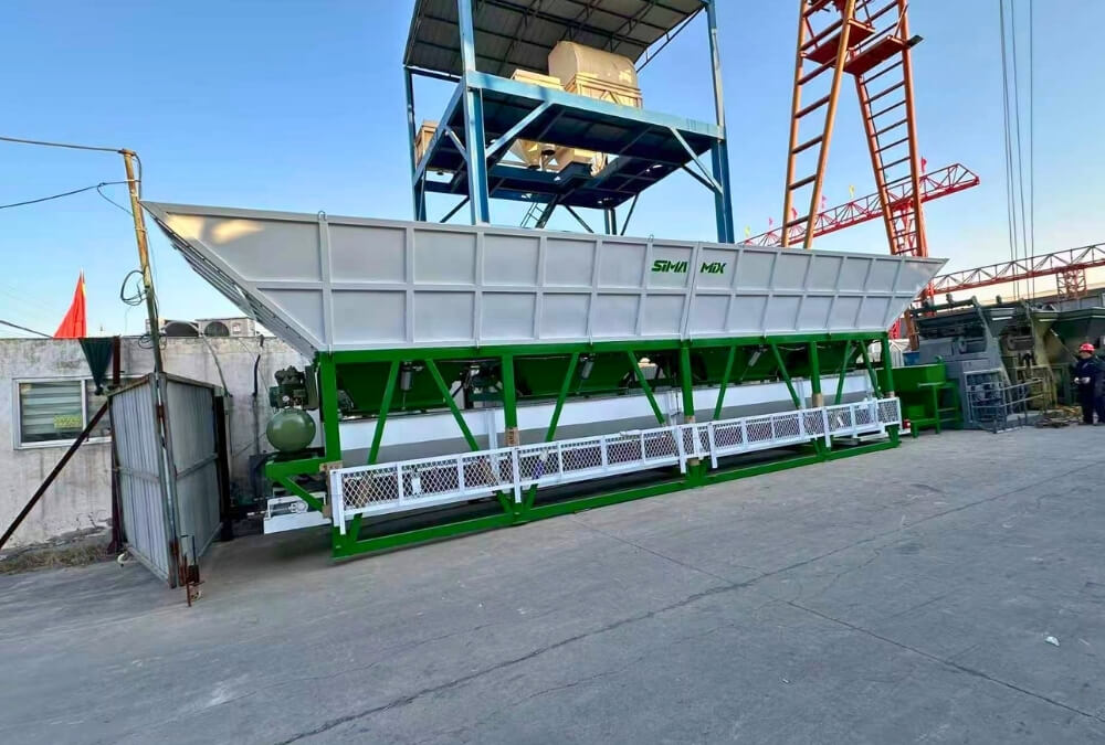 Aggregate batching machine for concrete plant